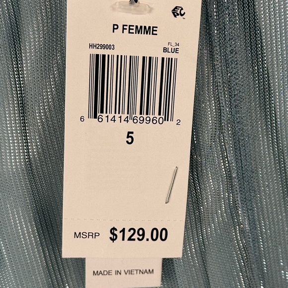 Teezeme Spaghetti Strap Embroidered Beaded Formal Gown - Light Blue - size 5/6 - Picture 10 of 12